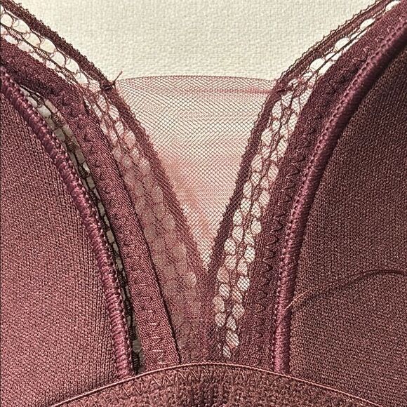 Auden Red Lace Wireless Bralette - Picture 10 of 11